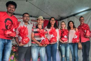 Leia mais sobre o artigo MST promove Feira da Agricultura Familiar na UFSB.