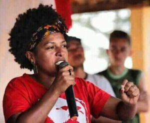 Leia mais sobre o artigo Para organizar a resistência,  o MST na Bahia OPTOU por Lucinha presidenta do PT