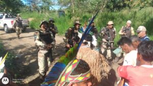 Leia mais sobre o artigo Milícia armada estimulada pelo governo federal mantém ataques a povos indígenas no extremo sul da Bahia